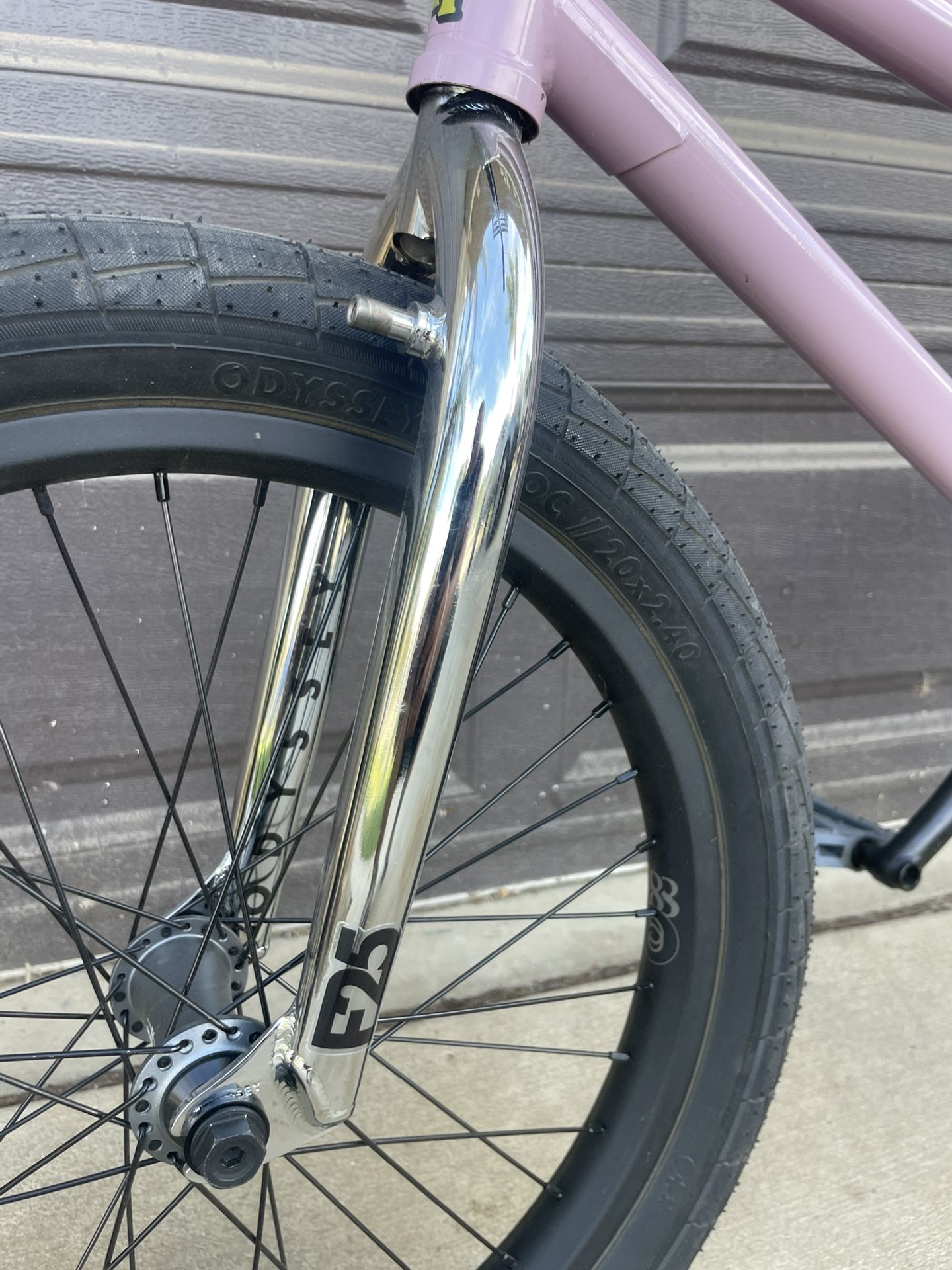Odyssey F25 Forks