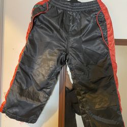Retro Brnerme Children's Thick Windproof Pants/Ski Pants - Size 90/47 - Black and Red Color Scheme  • Brand: Brnerme • Size: The label indicates 90/47