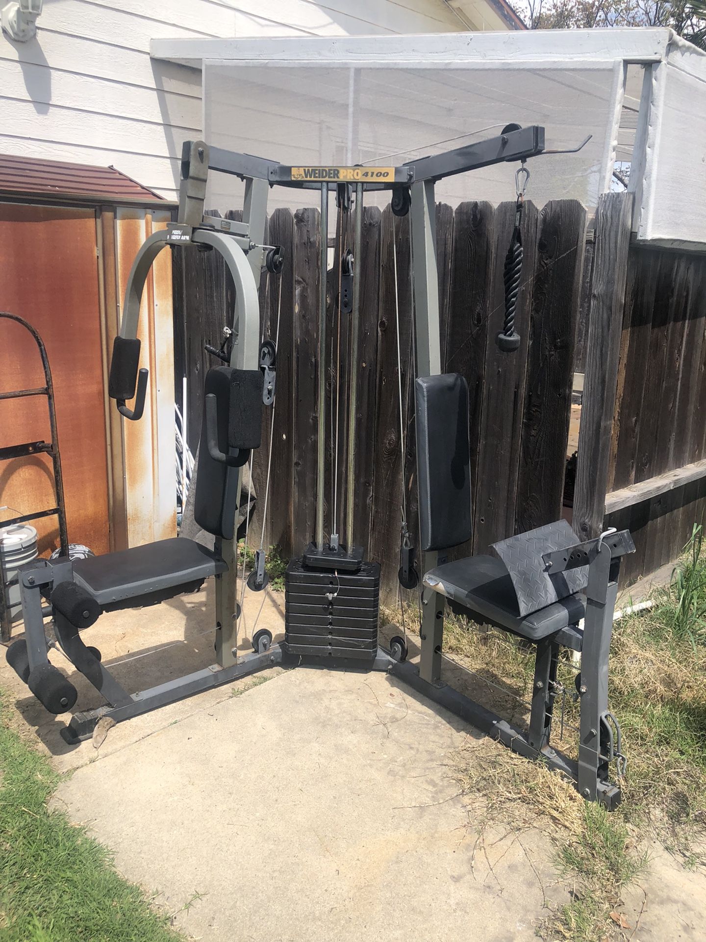 Weights Lifting Kiosk Set