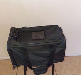 Used animal carrier