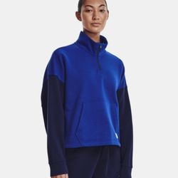 In great condition Women's UA Playback Fleece Oversized ¼ Zip size XL  Textured cotton-blend fleece is light, tough & breathable Soft, brushed inside 