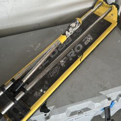 Tile Cutter 