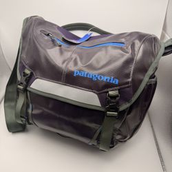 Patagonia Black Hole Messenger Bag