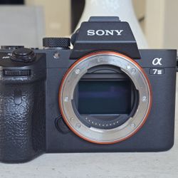 Sony A7 iii Mirrorless Camera