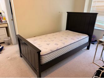 Moving Sale: Twin Bed– Mattress & 4-Drawer Dresser