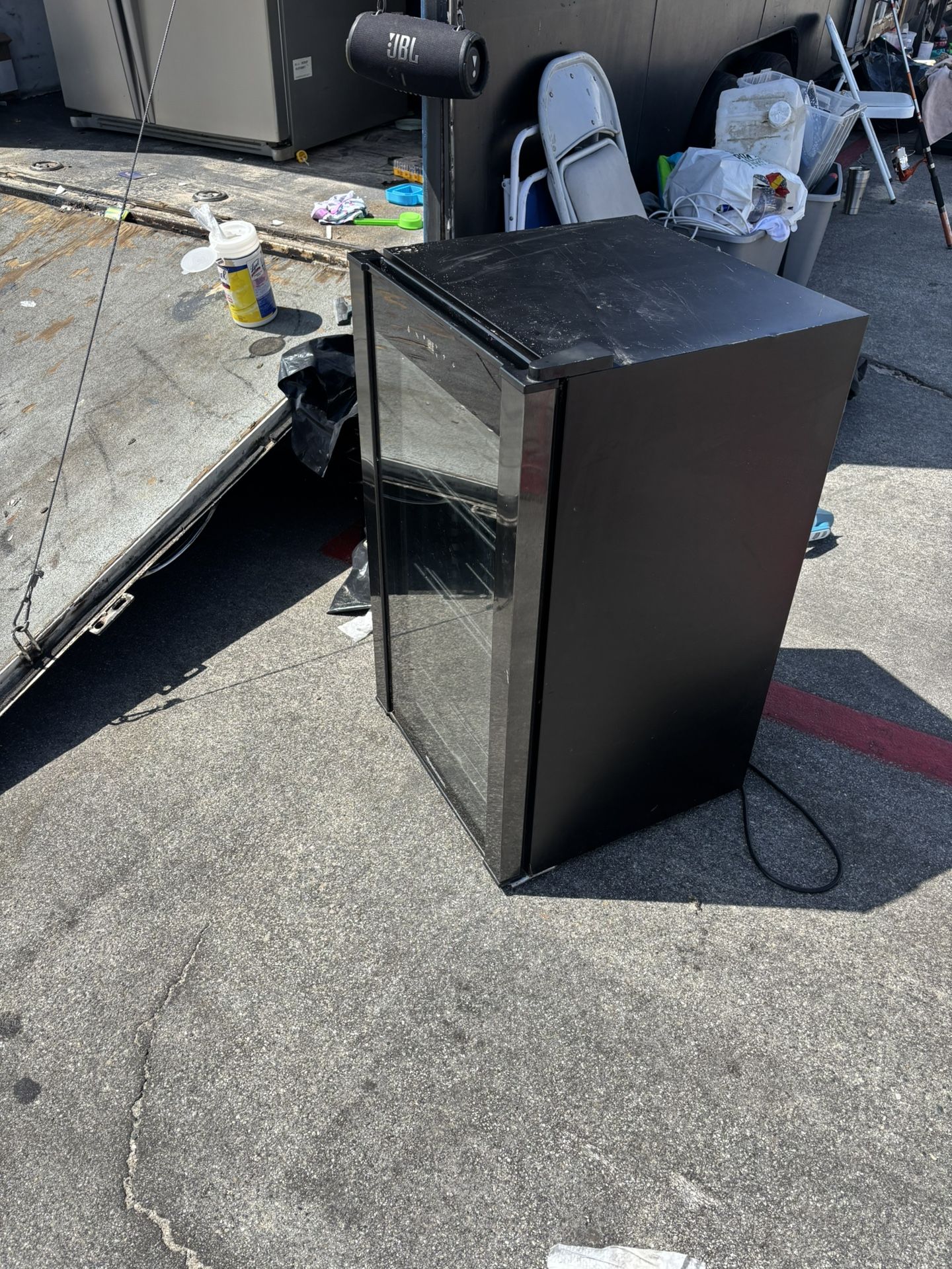 Wine mini fridge