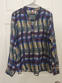 Women's sheer blouse with plaid pattern