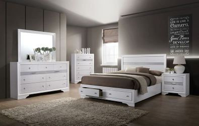 Chrissy Bedroom Set