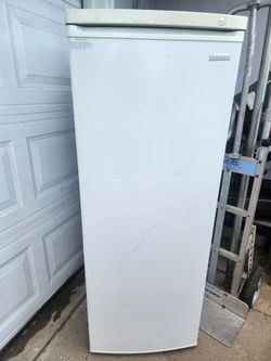 Upright freezer