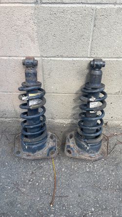 Pontiac G8 shocks / struts