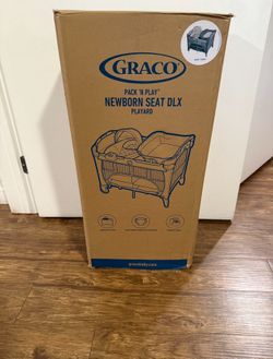 GRACO Pack 'N Play Newborn Seat DLX Playard