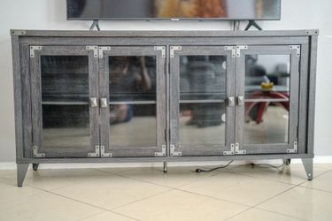 Farmhouse 63” TV Stand