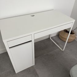 Desk (with or without desk chair)