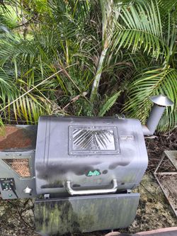 GMG Daniel Boone smoker grill pellet option