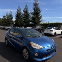 Toyota Prius C2012