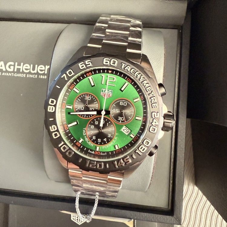 TAG Heuer Formula 1 QUARTZ Chronograph 43mm Mens Watch Green CAZ101AP.BA0842