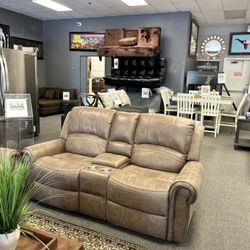 Reclining Sofa & Love Seat 