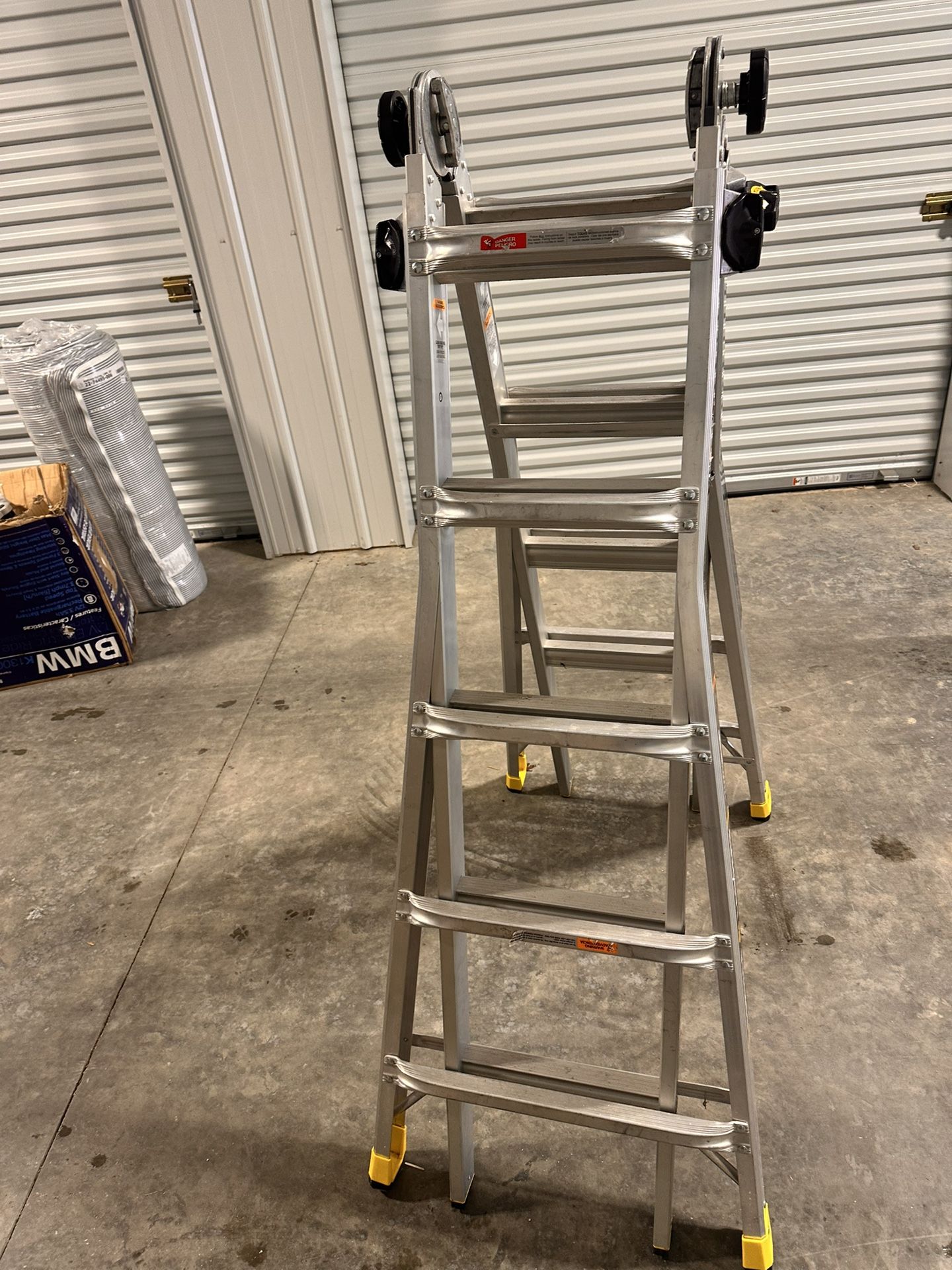 Gorilla Ladder Like New