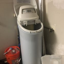Kenmore Ultra Soft 800 Water Softener Unit