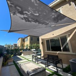 LIKE NEW Sun Shade Sail 10' x 10' x 14' Dark Grey Right Triangle Shade Cover Outdoor backyard patio