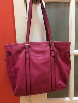 Large Coach shoulder handbag