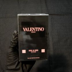 Valentino Uomo Born in Roma Intense EDP Spray