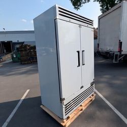 Clearance NSF Reach In Two Door Freezer SS interior 101601N06113