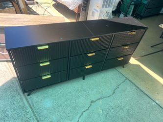 9 Drawers Dresser