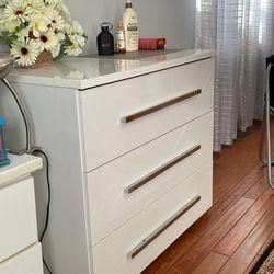White 3-Drawer Dresser Chest