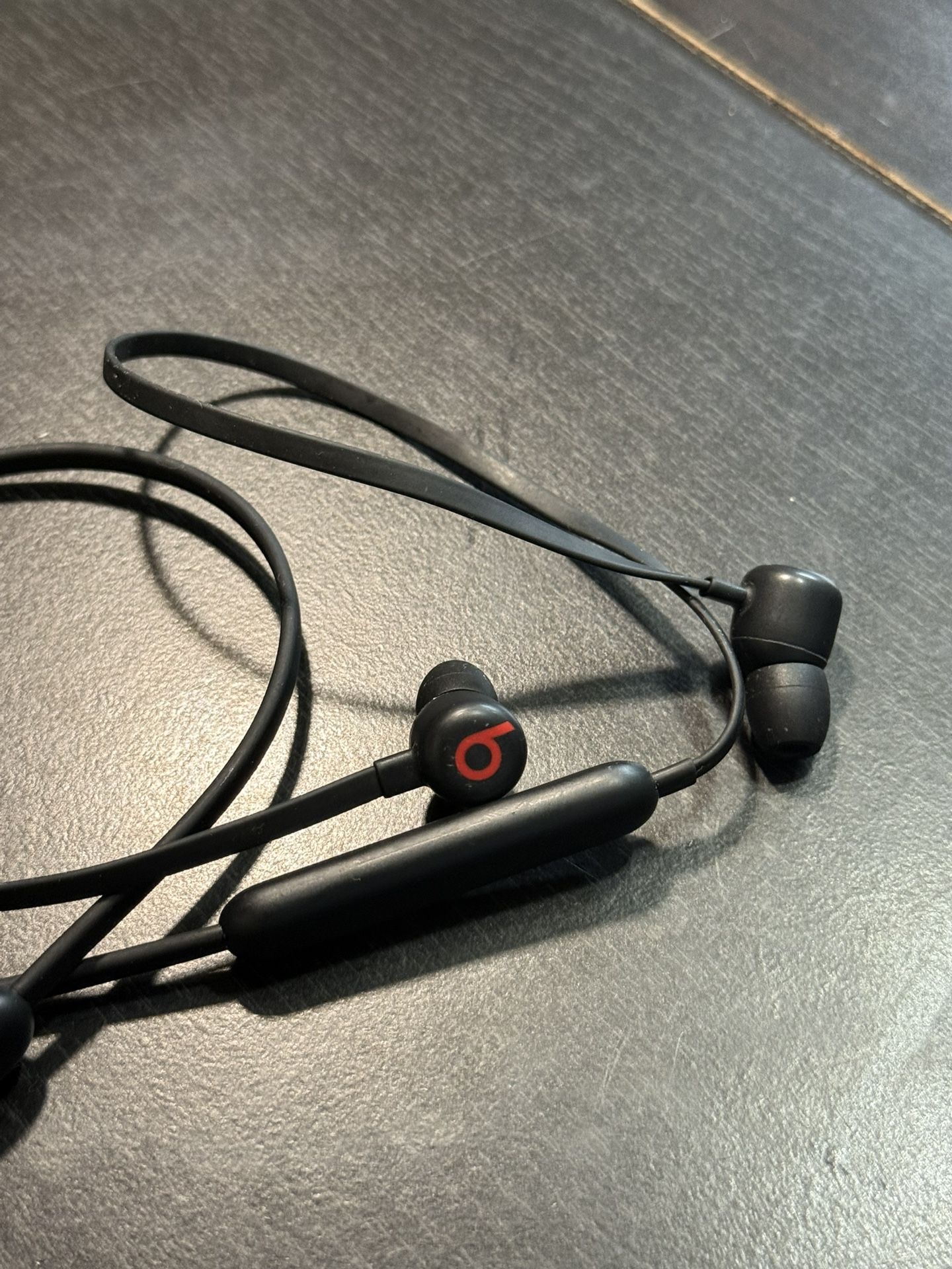 BeatsFlex Wireless Headphones