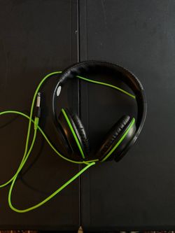 gaming headset with 3.5 mm audio jack (wired)