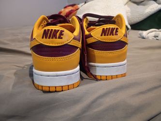 Nike swoosh 61/2 female