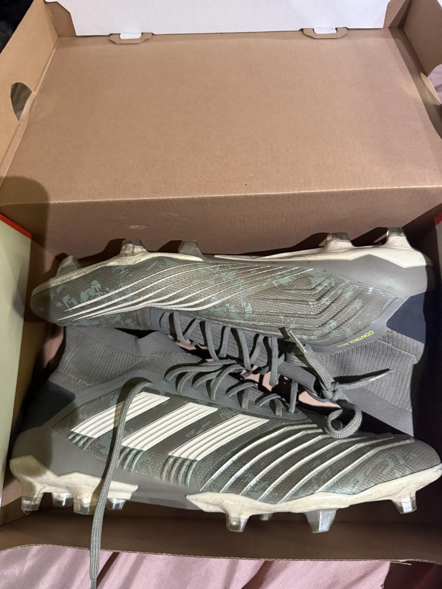 adidas predator 19.1 cleats size 12
