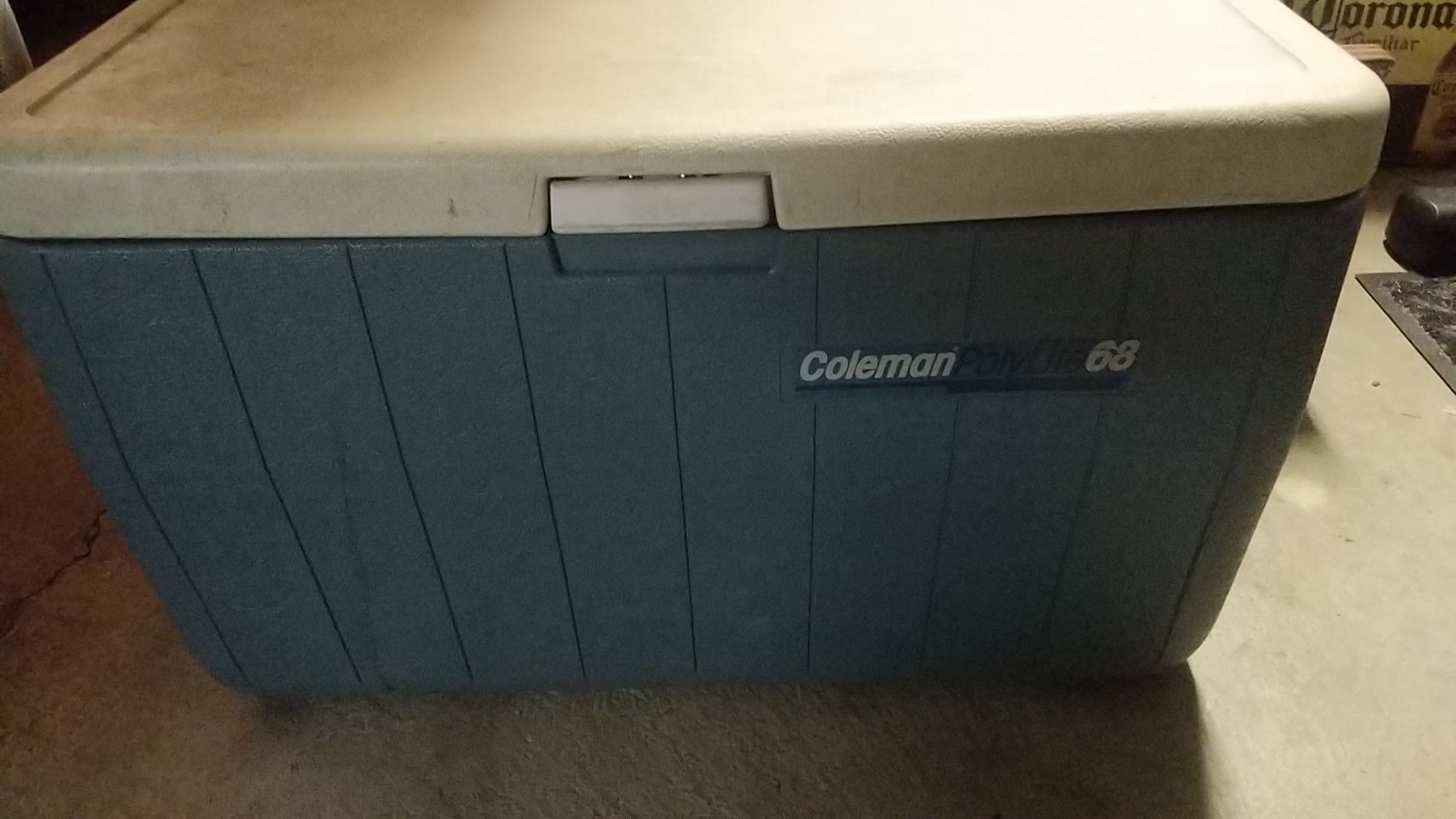 Coleman polylite 1968 cooler