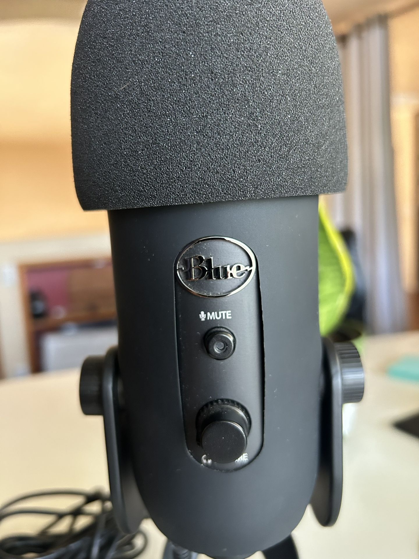 Blue Yeti USB Microphone (blackout) 