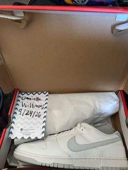 Platinum dunks size 13 Ds
