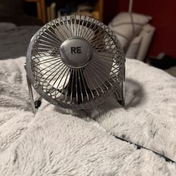 Room Essentials small metal tabletop fan