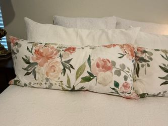 decorative throw pillows