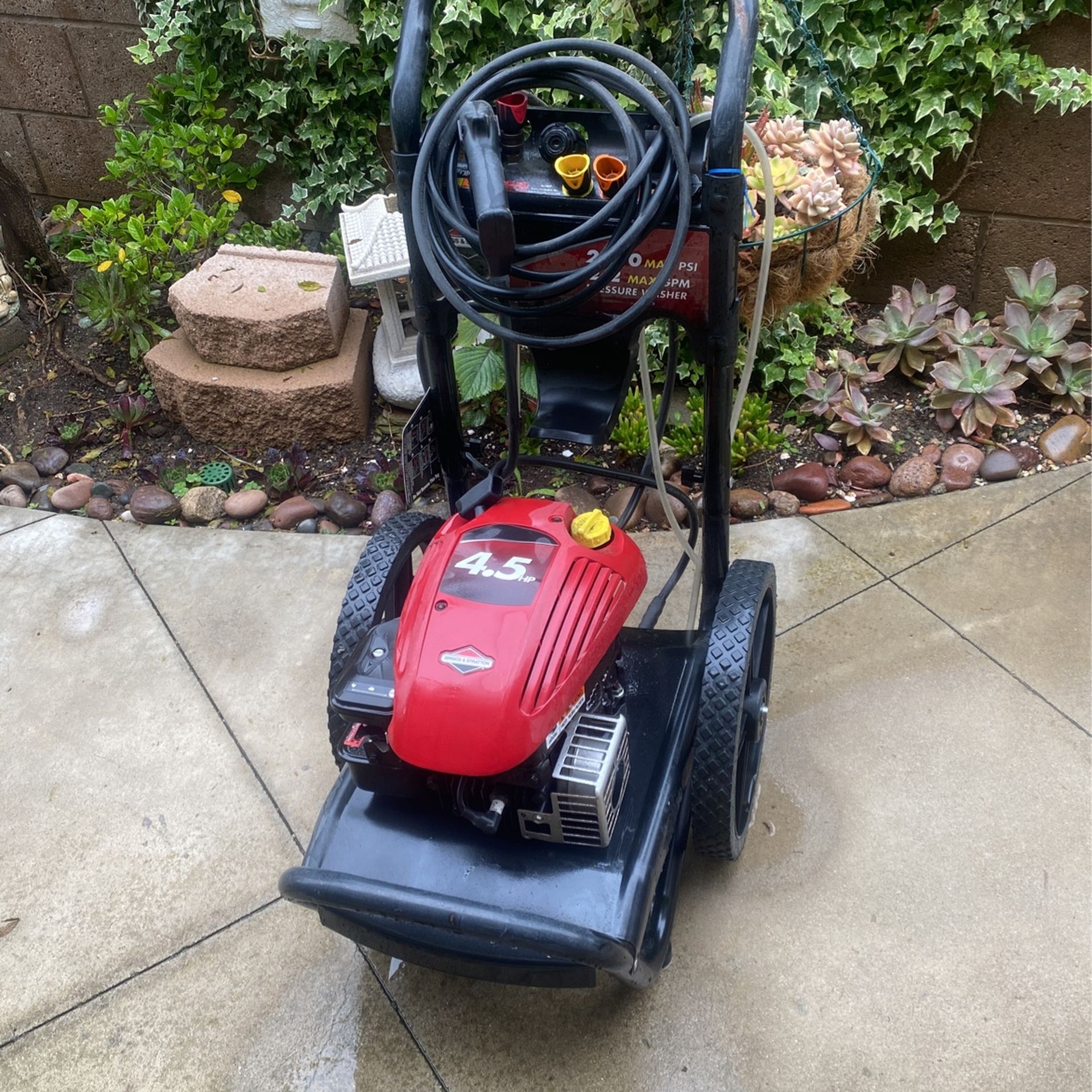 Briggs & Stratton 2200 Max PSI 2.2 Max GPM Pressure Washer for Sale in