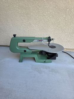 Central Machinery 16 in. Variable Speed Scroll Saw