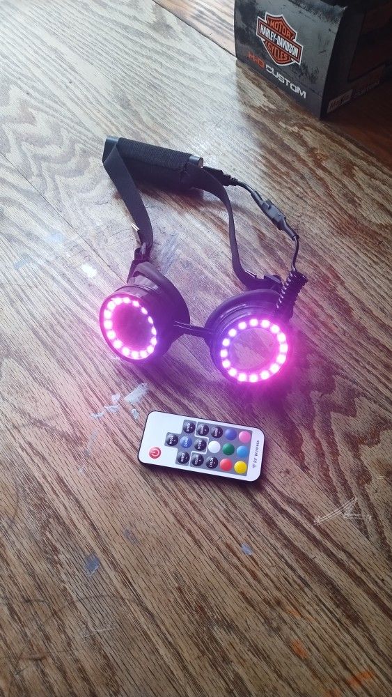 GloFX Goggles