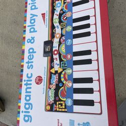Toy Piano Mat