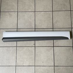 2018~2020’ AUDI Q5 DOOR MOLDING LOWER RIGHT FRONT PASSENGER *P/N: 8 0 A 8 5 3 9 6 0 A *