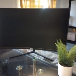 Acer 27" Curved 1500r Hd Monitor Perfect For Gaming