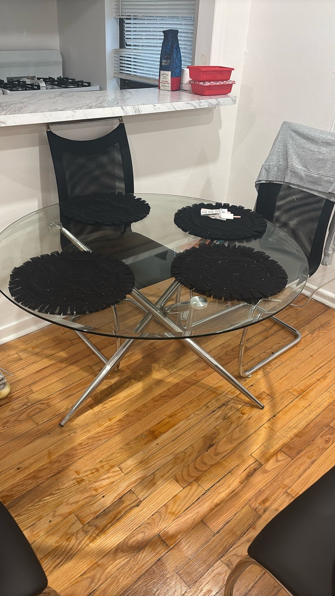 Table For Sale Has To Go By Friday Minor Scratches But In Very good Condition 