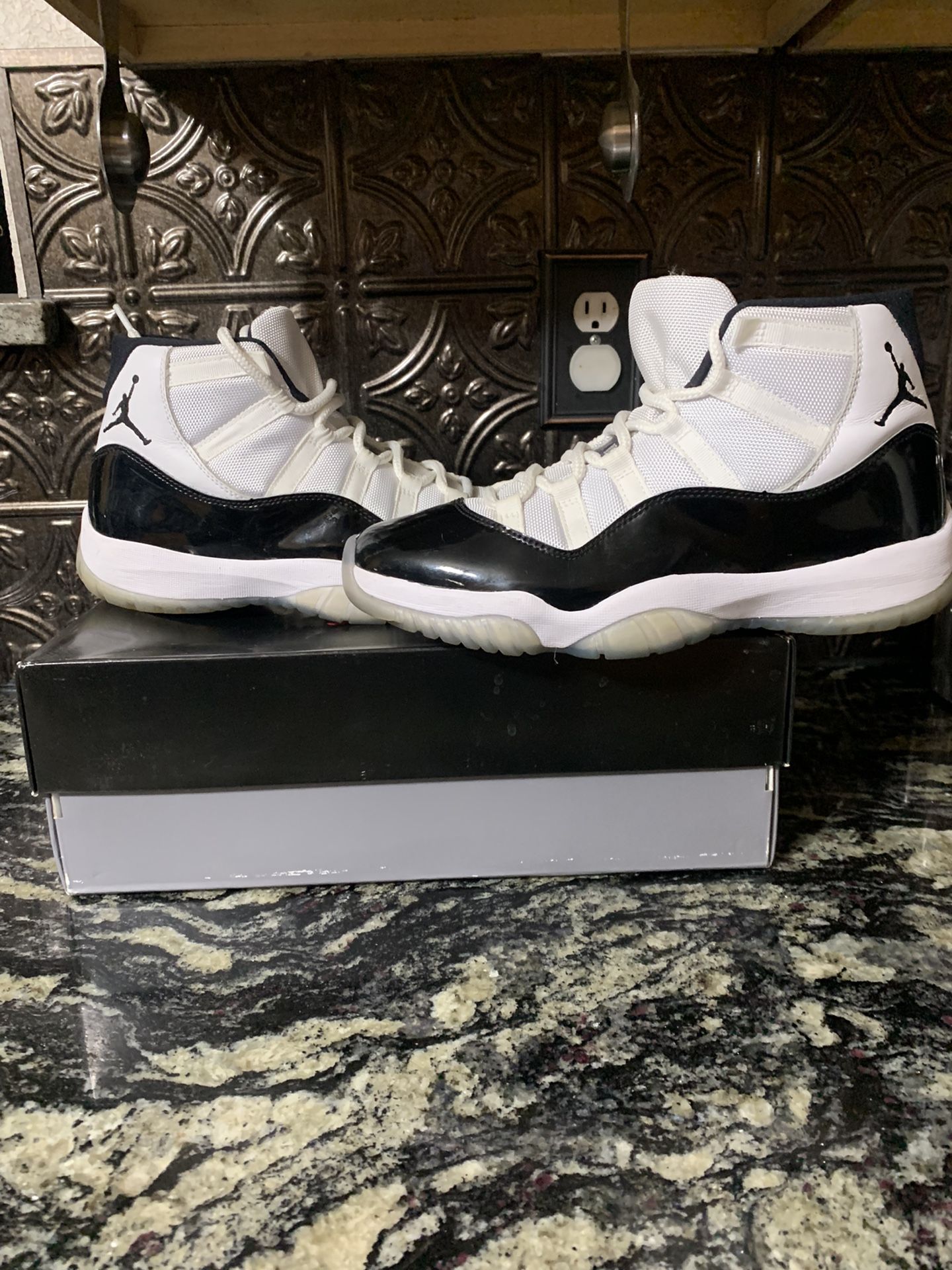 Air Jordan 11 Retro Concord 2018