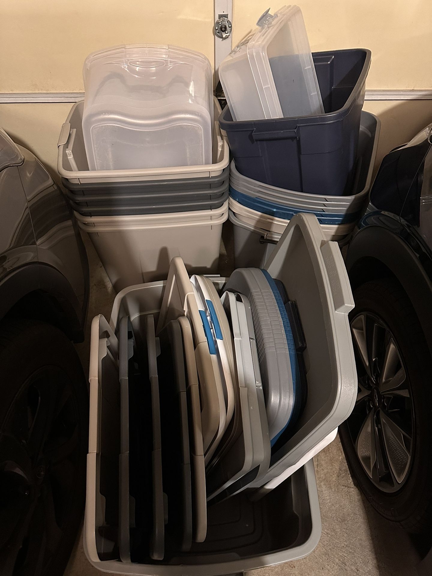 19 Large Bins, 2 Small All With Kids