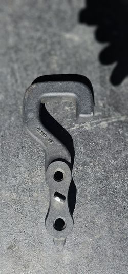 Jeep bumper tow hook