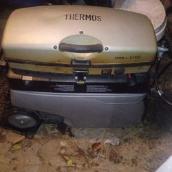 Thermos Propane Grill And Ice Chest All In One