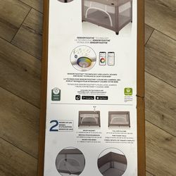 EVENFLO ERIS ONE-HAND PLAYARD WITH BASSINET